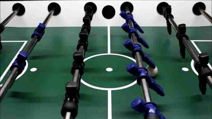 Tischfußball Regeln - gekürzt und vereinfacht auf Basis des ITFS-Regelwerks.

Musik: BoxCat Games - Epic Song
Lizenz: 
http://creativecommons.org/licenses/by/3.0/
http://freemusicarchive.org/music/BoxCat_Games/Nameless_the_Hackers_RPG_Soundtrack/BoxCat_Games_-_Nameless-_the_Hackers_RPG_Soundtrack_-_10_Epic_Song, tags: die den - youtube